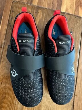 Peloton Astro cycling shoes - women’s